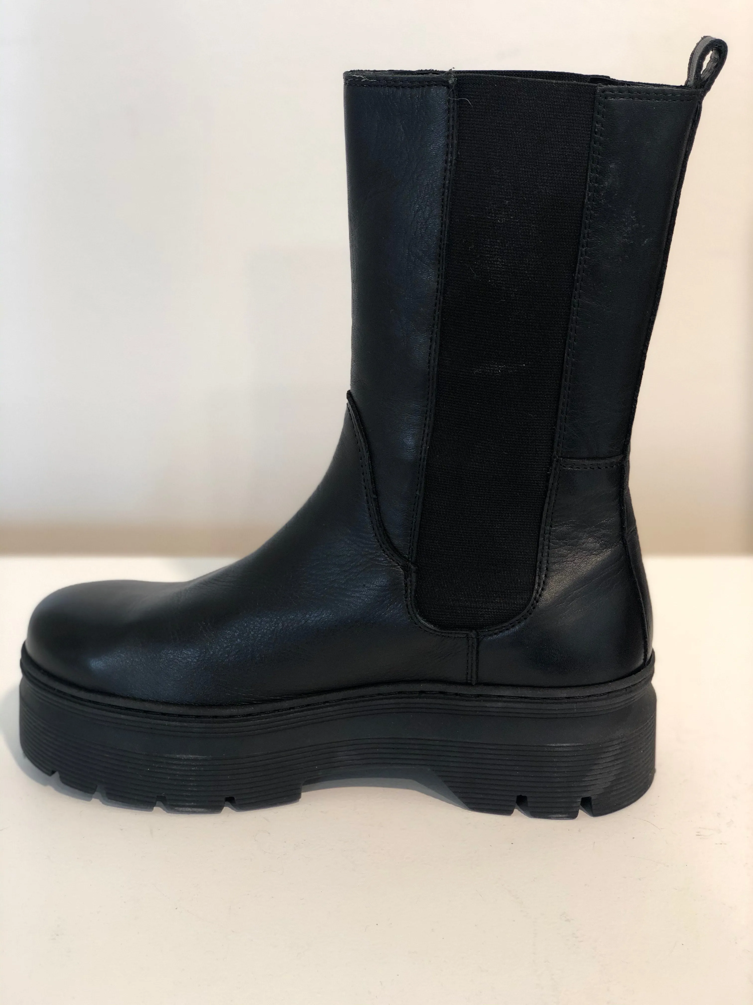 Aya Boots - Black Leather