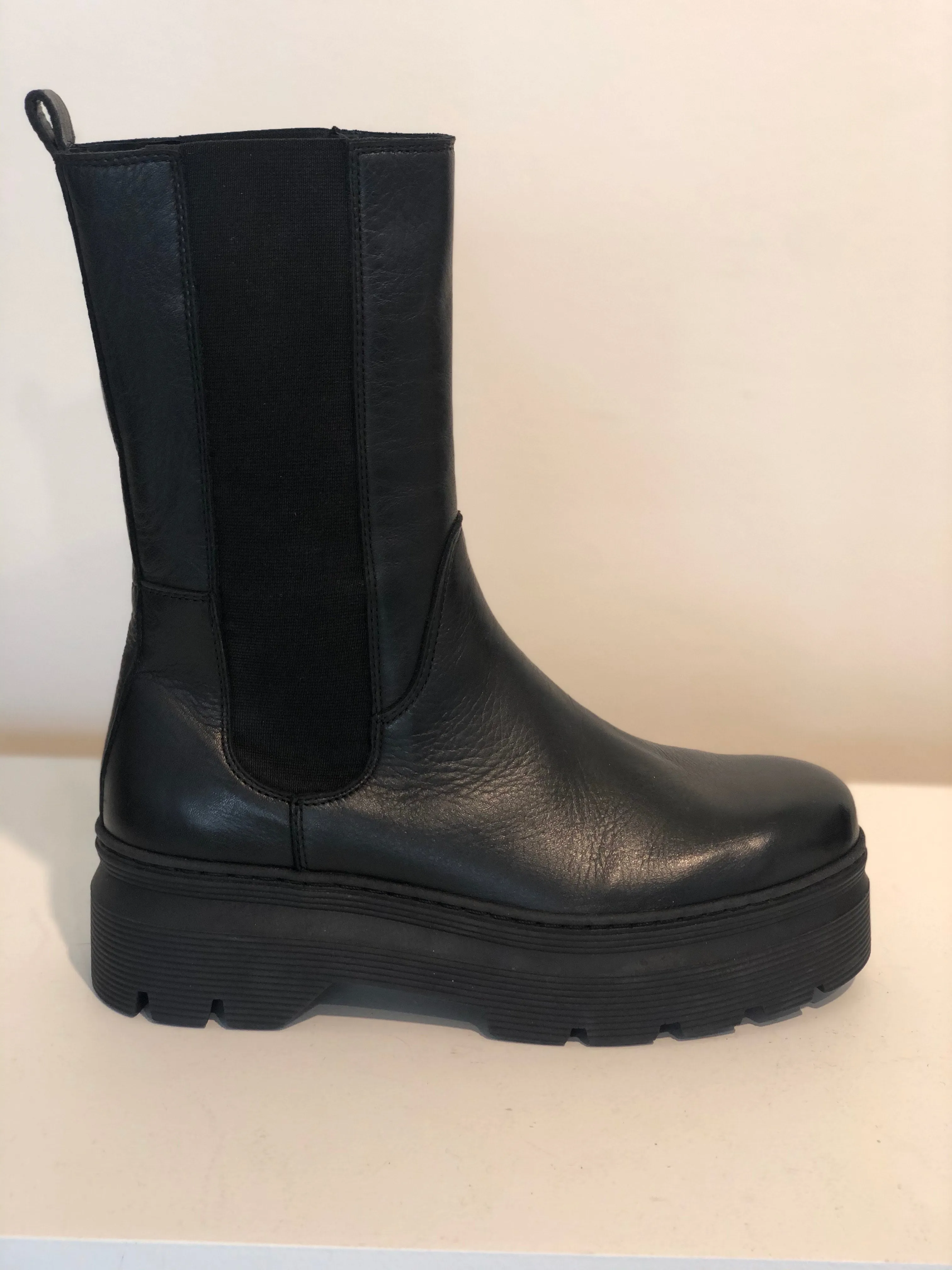 Aya Boots - Black Leather