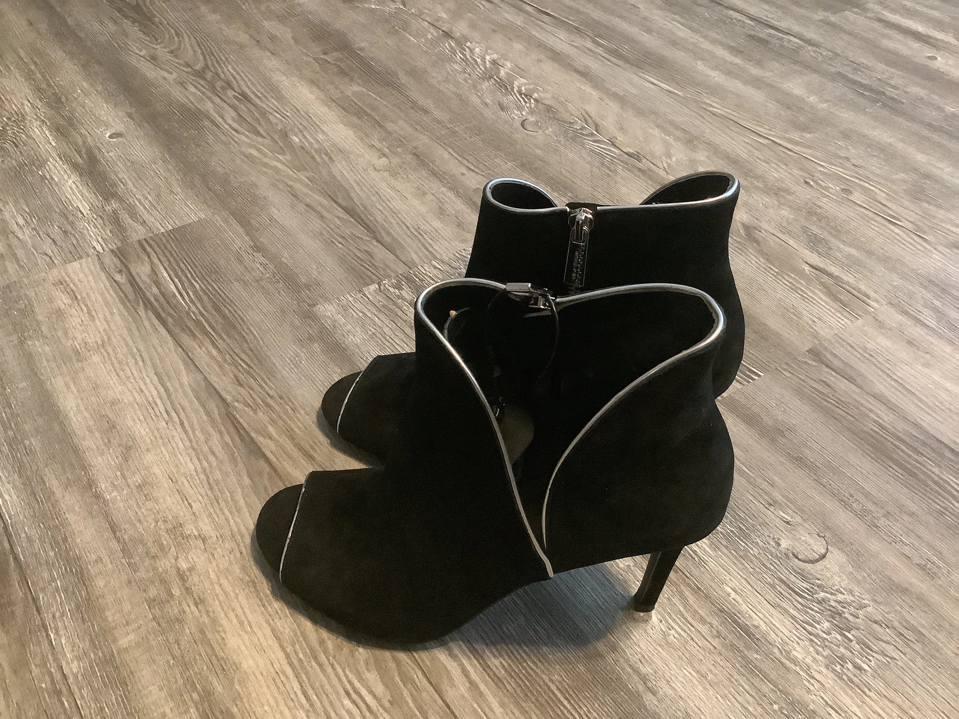 Black Shoes Heels Stiletto Michael Kors, Size 9.5