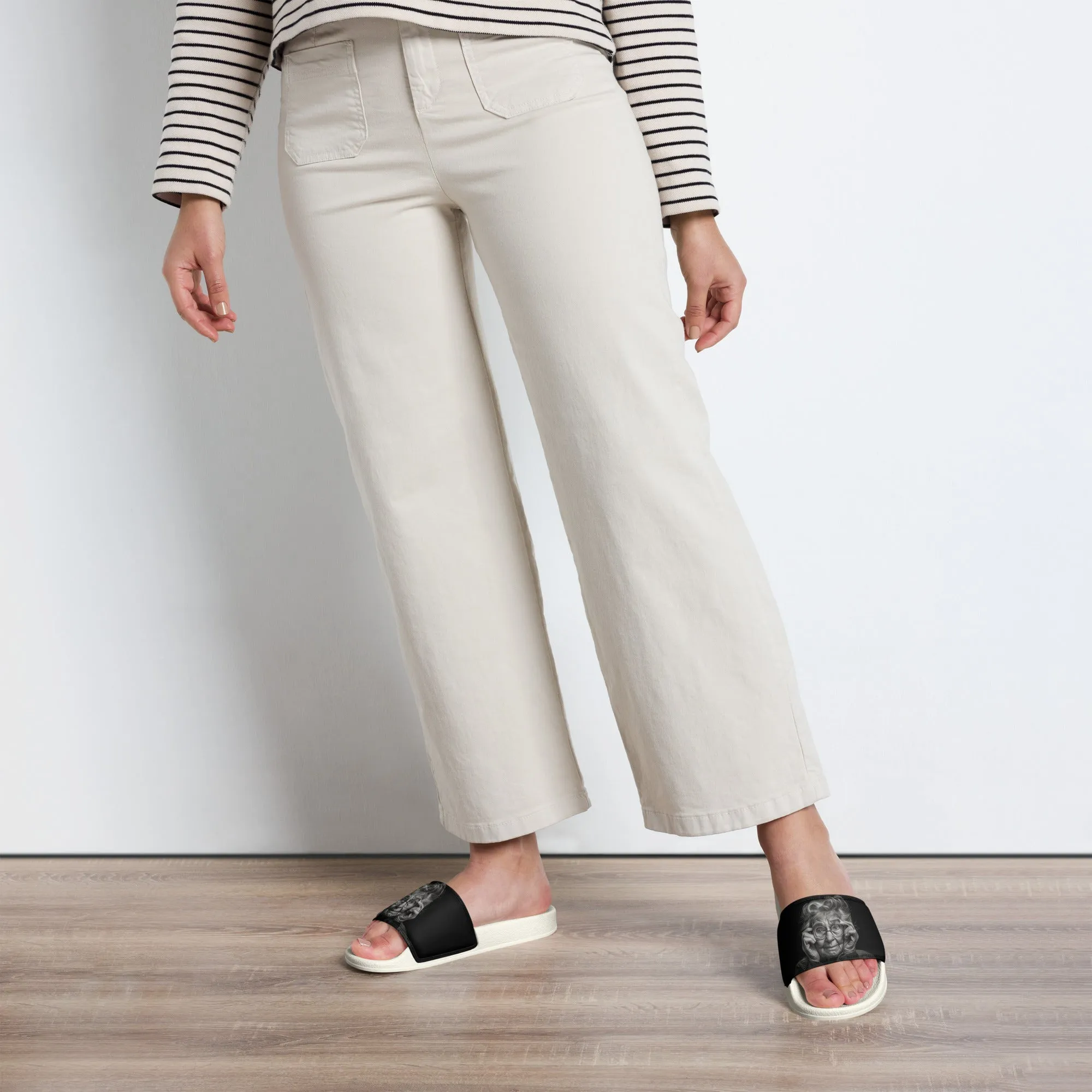 Graceful Glance Women's slides