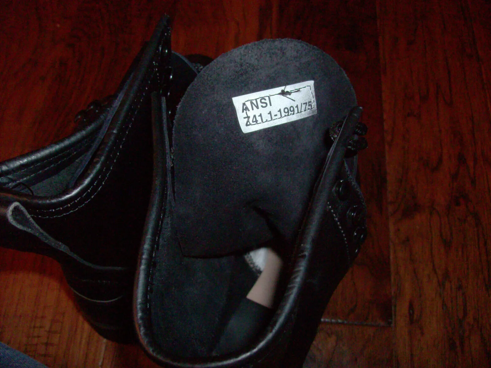 NEW U.S MILITARY BLACK LEATHER SAFETY TOE CLIMBERS BOOTS 8 1/2 REGULAR USA MADE