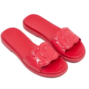 Vibrant " CC " Logo Sandals